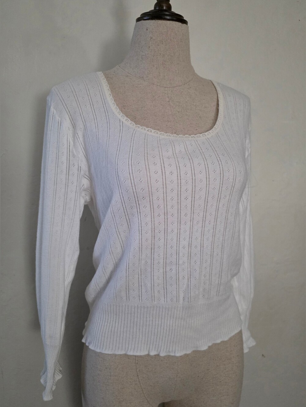 Vintage 1990s Lightweight White Cotton Pointelle Scoopneck Long-Sleeve